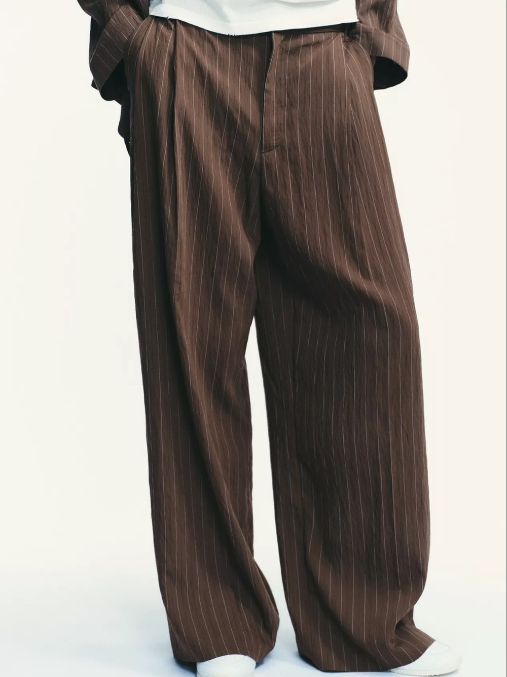 Sold out in stores ZARA Brown Pinstripe Wide-Leg DOUBLE PLEAT TROUSERS size M